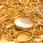 Gold Jewelry: Pros and Cons You Need to Know